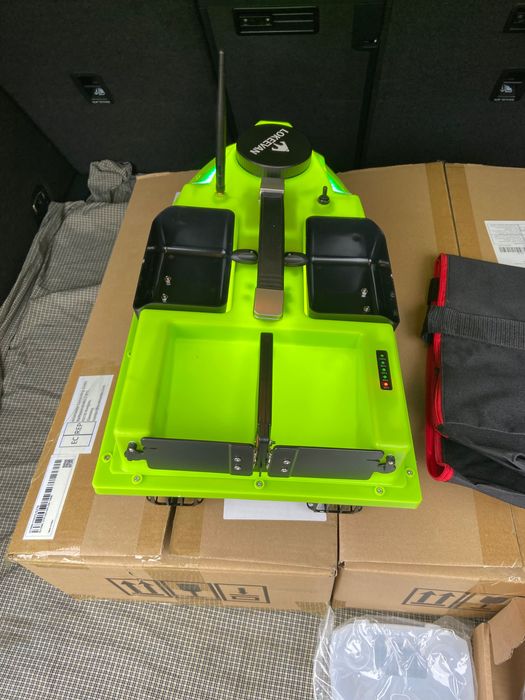 Лодка за захранка D19 GPS-100 точки
