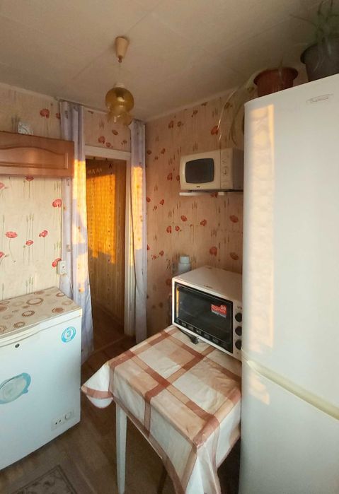 Продам 2-комн квартиру по пр. Строителей