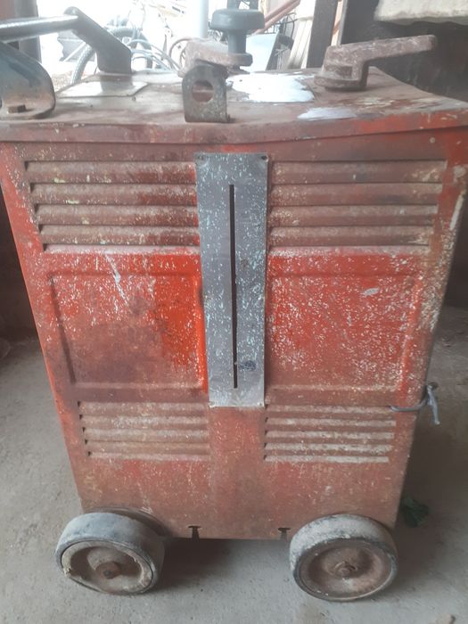 Электроинструмент б/у