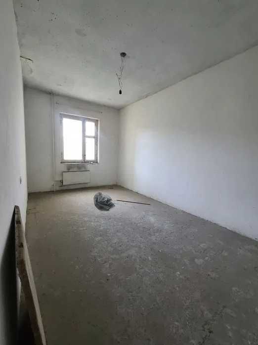 Нукусская ул.Пр-т Амир Темур Шох метро Ташкент 170 кв.м 4\2\12