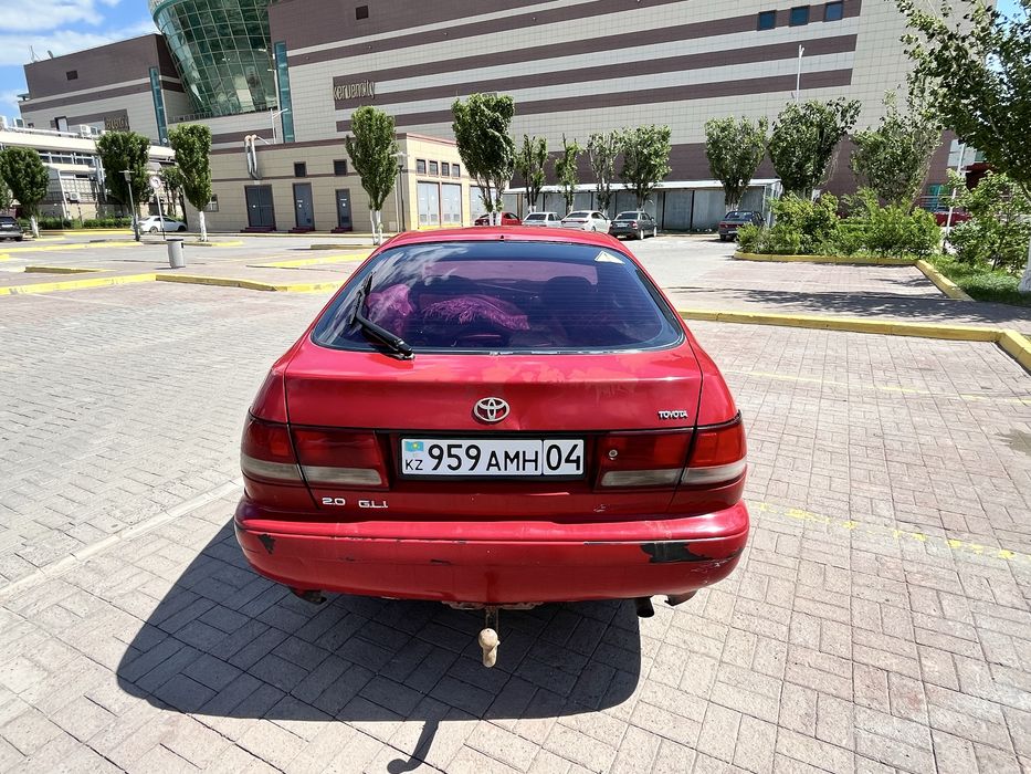 Продам toyota carina 2л