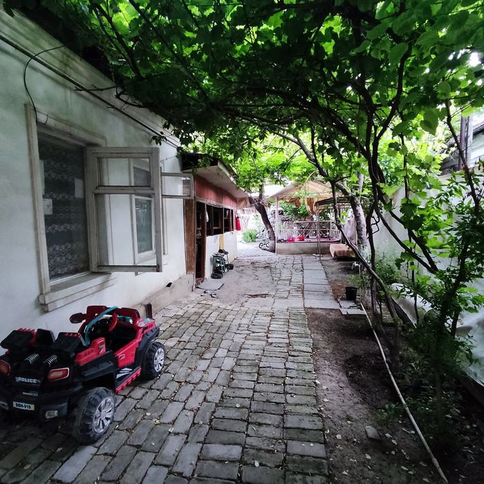 Большая Участка Катта Ховли.