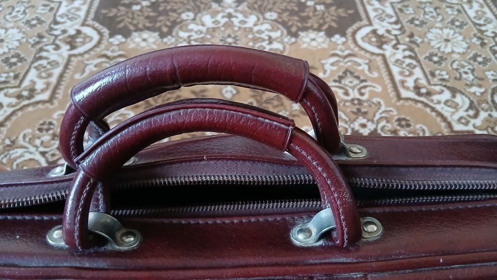 Toza charm kojadan ishlangan sumka. Made in Minsk