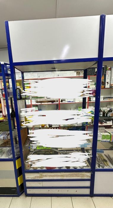 Витрины стеклянные