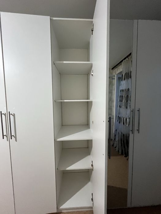 Шкаф в идеальном состояни