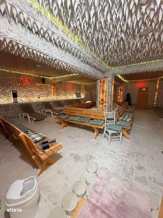 Afacere Salina, restaurant, camere, parcare, teren, 1125 mp, zona Bran