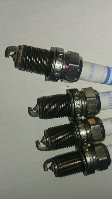 Запалителна  свещ за газ иридиева Бош Bosch iridium R6  fr7ki332s