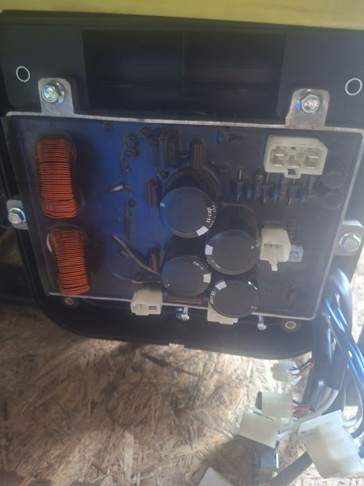 Vand schimb generator  inverter nu da scanteie la bujie