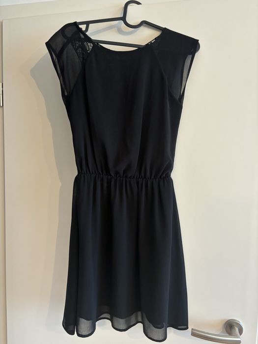 Rochie neagra eleganta