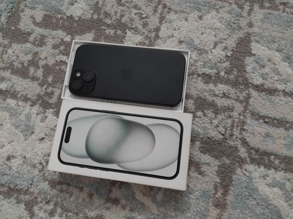 Айфон 15 ,256гиг,