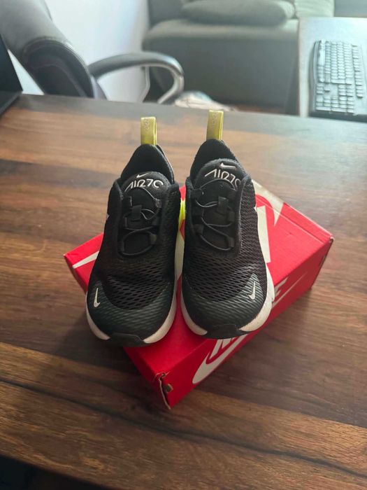 Оригинални детски маратонки Nike Air Max 270 (Черни / Neon) – С кутия