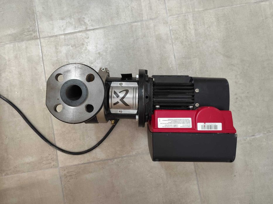 Pompa recirculare inteligenta, Grundfos