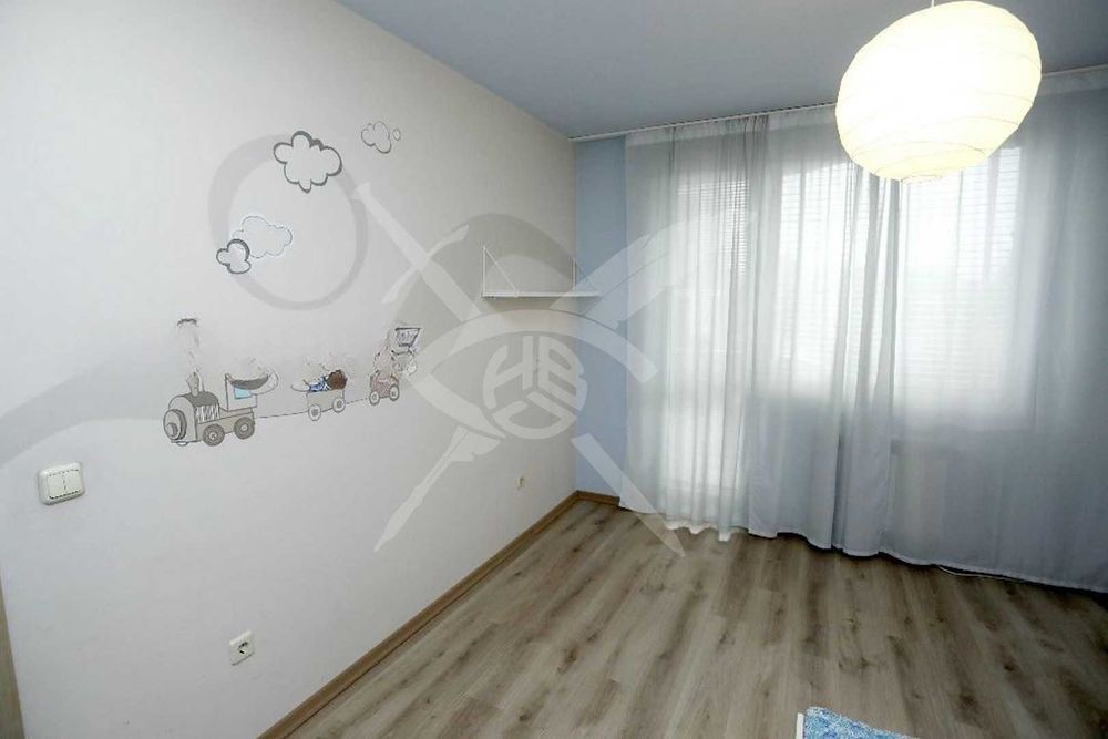 Дава се под наем Четиристаен апартамент в София, Кръстова вада - 150 кв.м за 1300 € - Снимка #8