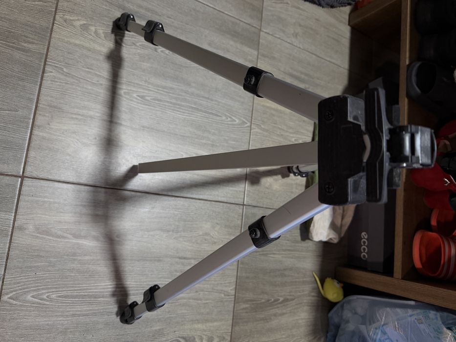 Trepied camera ajustabil