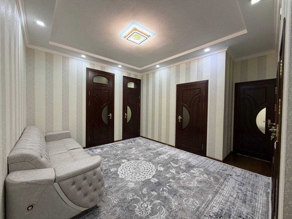 Согдиана  Ориентир 63 школа 3 х  1 этаж жойлашган