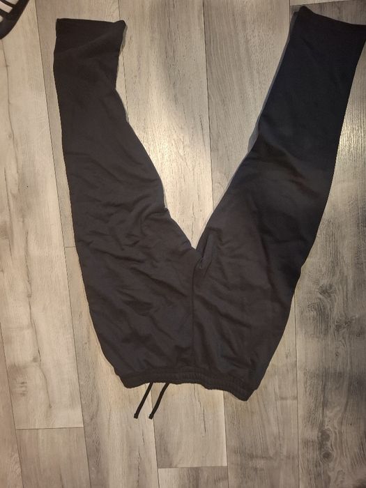 Pantaloni Puma Negri, noi nouți.