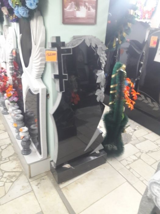 ПАМЯТНИКИ.брущятка.