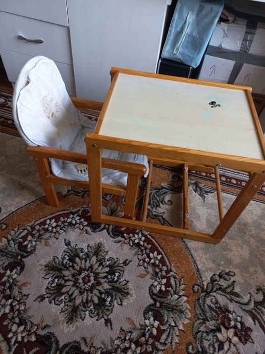 Продам детский столик