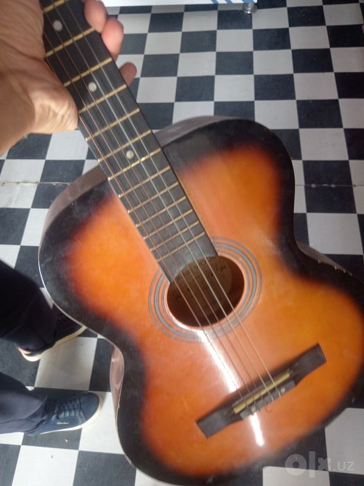 Gitara razmer 37