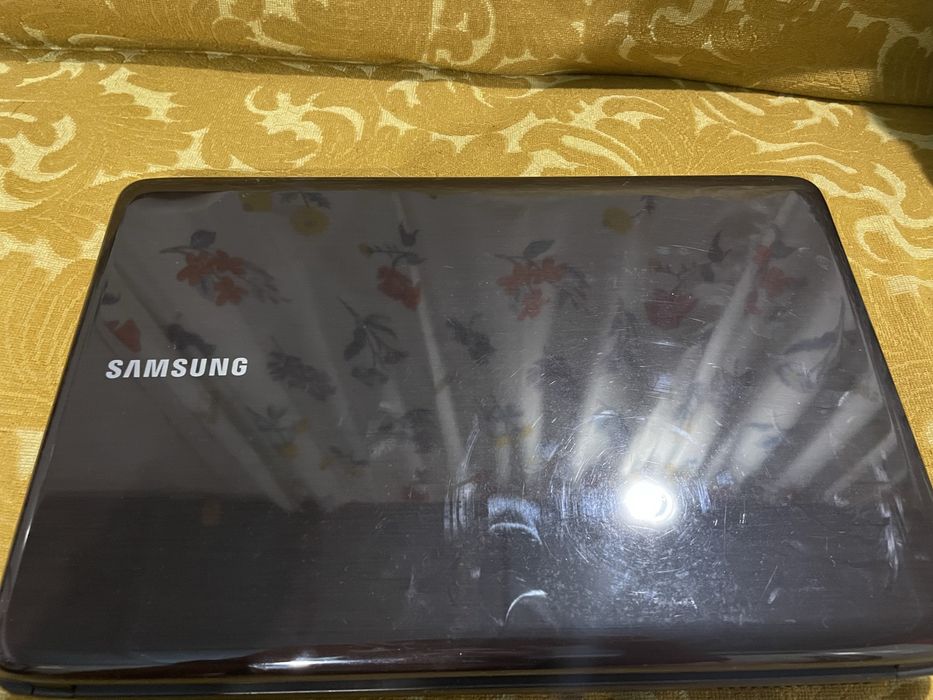 Ноутбук Samsung R-540 (Читайте описание!)