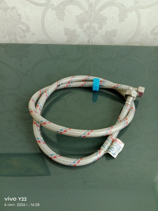 Шланг сантехнический