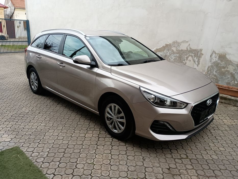 Hyundai i30 1.4Led/Lane Asist/Bluetooth/Pilot automat/euro 6 An2019