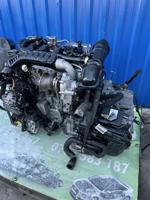 Rampă injectoare  completă cu injectoare Peugeot 2008 1.2 benzină 2022
