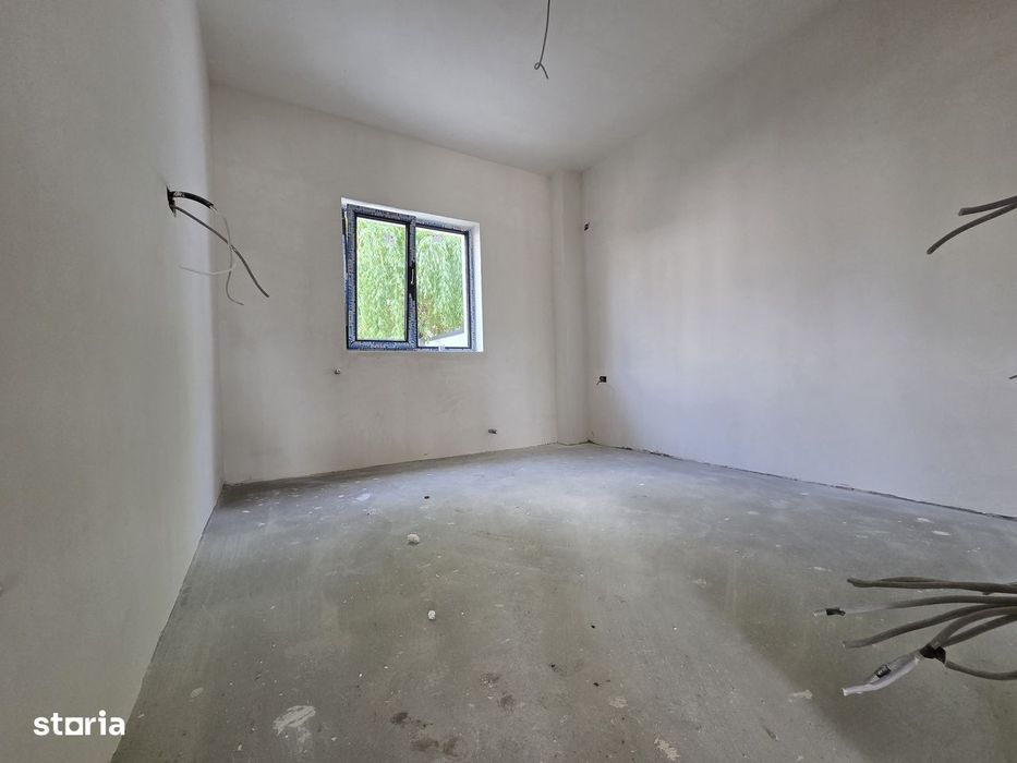 Casă duplex cu 4 dormitoare si mansarda 160 mp Cartier Independenței