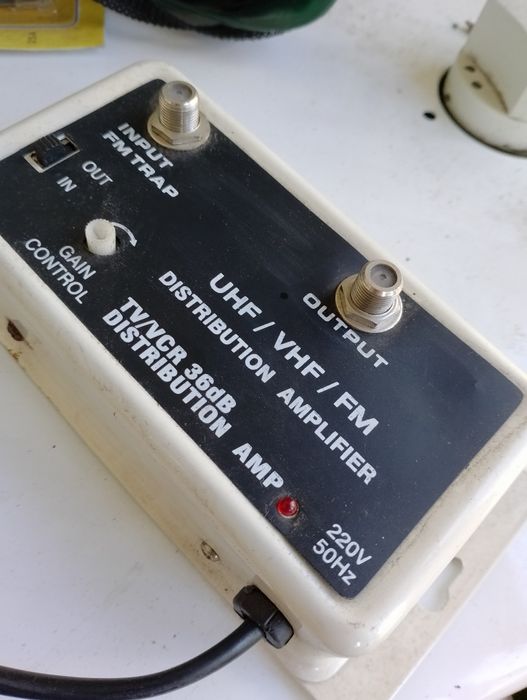 Amplificator antena Radio,TV cu câștig mare