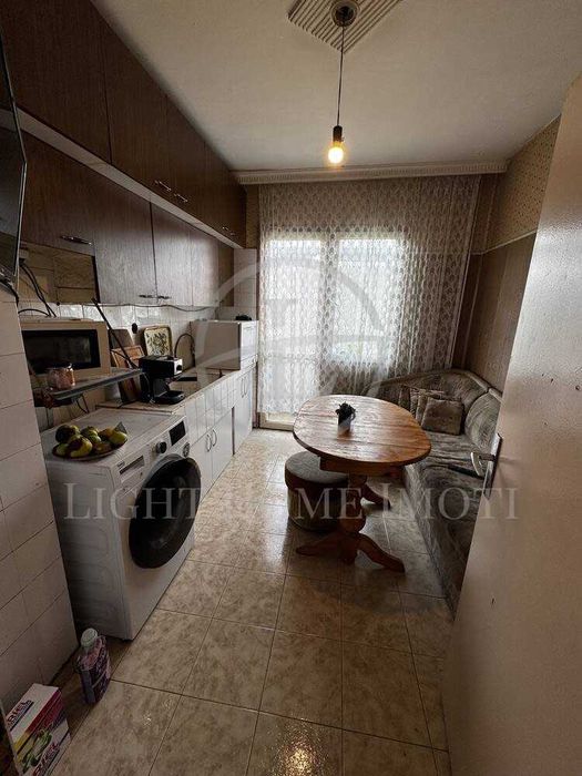 Продава се Тристаен апартамент в Пловдив, Изгрев - 80 кв.м за 950 €/кв.м - Снимка #3