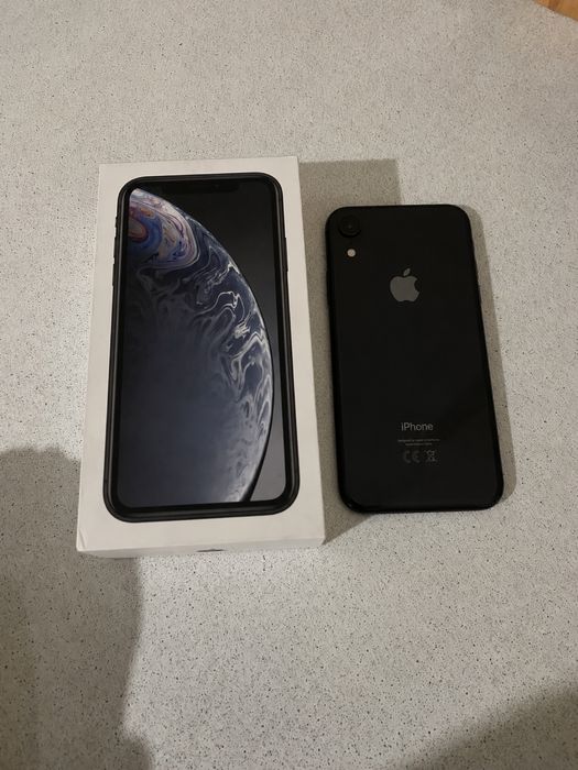 iPhone XR ••••••