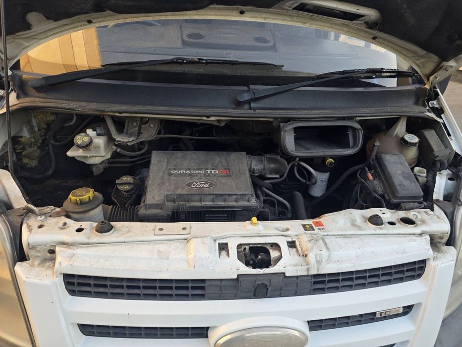 НА ЧАСТИ: Ford Transit 2.2 TDCi (2007 г.) - Код: P8FA, Кутия: VMT6