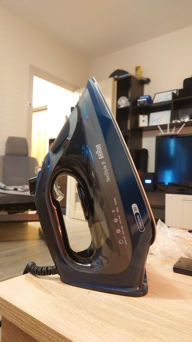 Braun TexStyle 9 SI9661VI — профессиональный паровой утюг