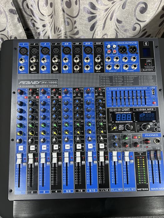 Активный микшерный пульт PEAVEY PV 1000