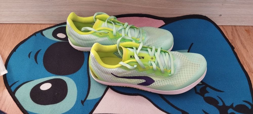 Шпайкове за лека атлетика Kiprun