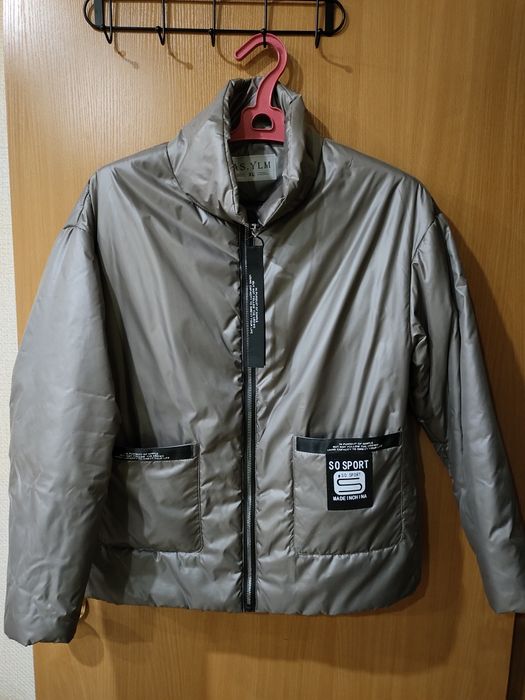 Продам женскую одежду весна- осень в отличном состоянии