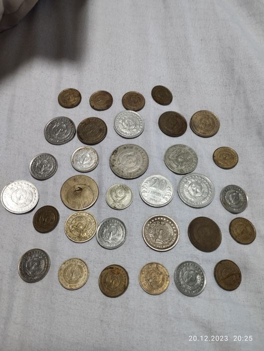 Срочно продам коллекцию монет копейка тийн старая монета тенгеге