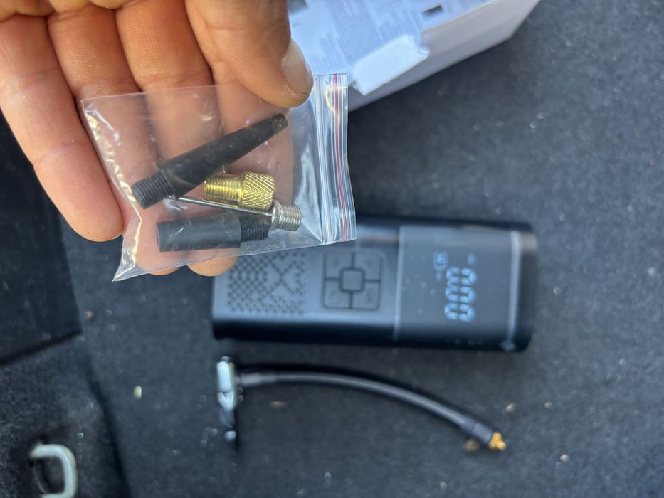 Compresor portabil USB acumulator Auto Moto Bicicleta
