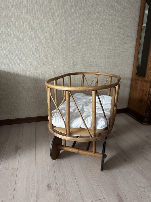 Детская люлька деревянная