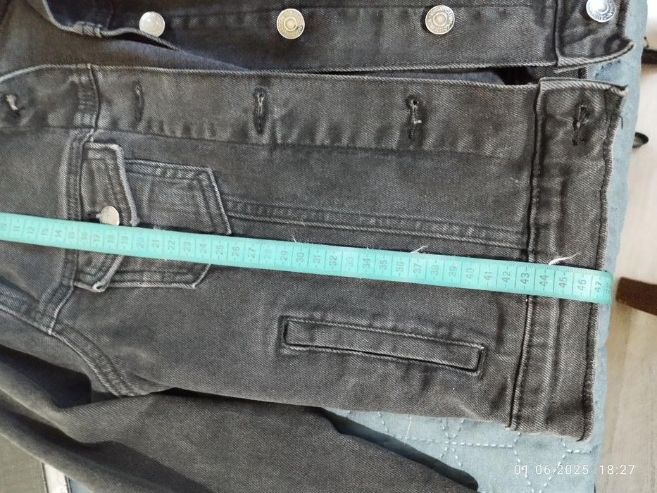 Черно дънкено яке