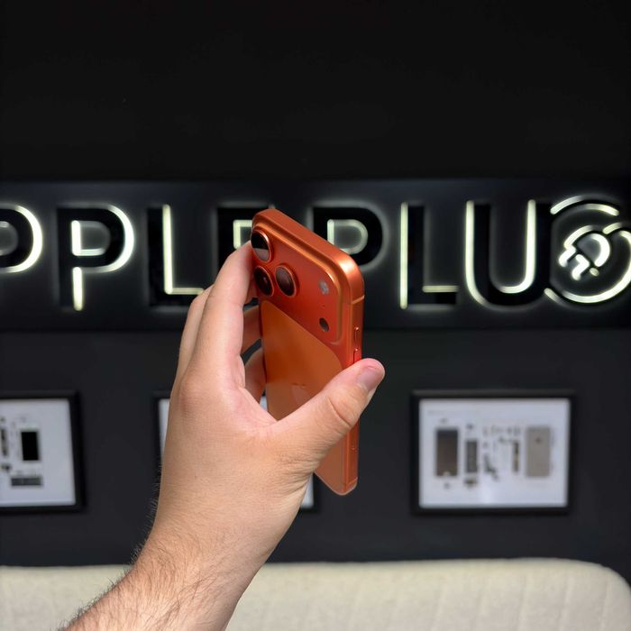 iPhone 17 Pro 256Gb Cosmic Orange 100% Baterie + 24 Luni Garanție/ Apple Plug