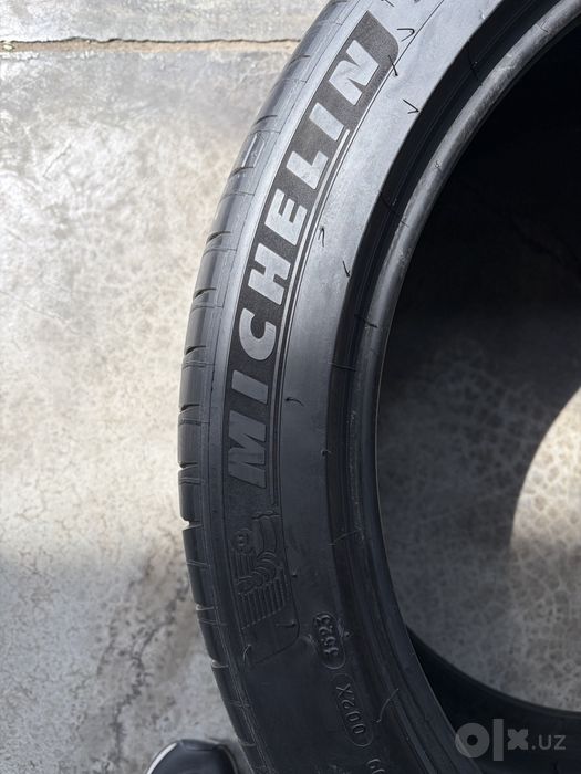 Авто шина Michelin R23 разноширокий