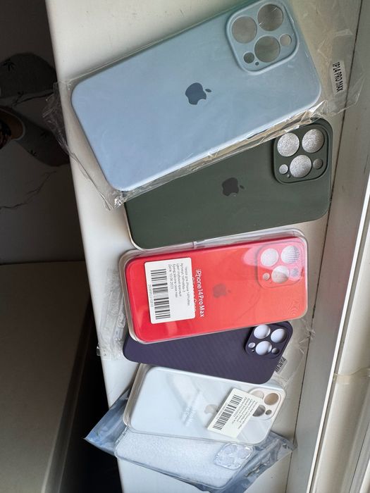 Чехлы на iPhone 14pro max