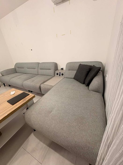 Диван с тонколона + маса с 4 стола