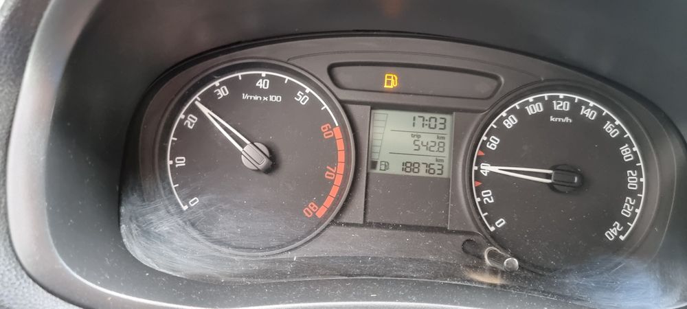 SKODA Roomster 2010 — imagine 3