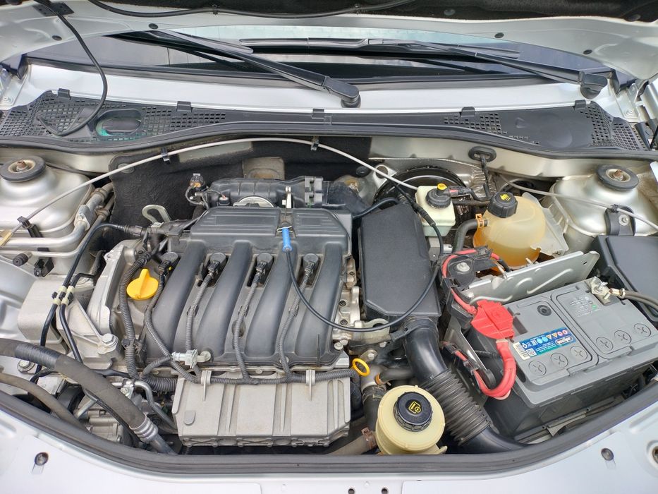 Лада Лагус серебристый