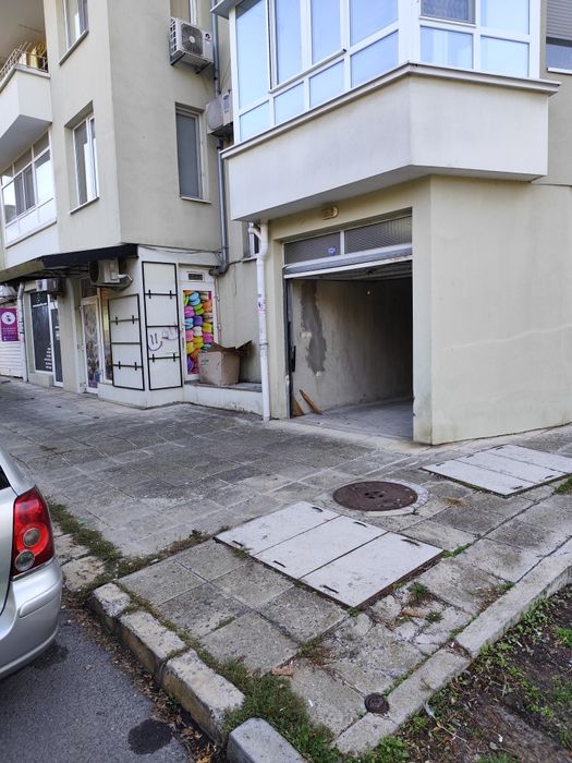 Дава се под наем Гараж / Паркомясто в с. Равнец, Област Бургас - 1 кв.м за 102 € - Снимка #2