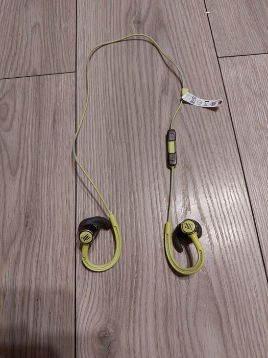 Vand Casti bluetooth JBL Reflect Contour 2