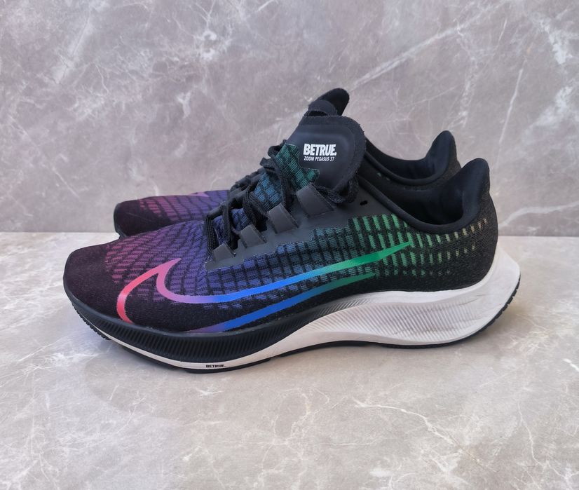 Nike Air Zoom Pegasus 37 номер 40,5