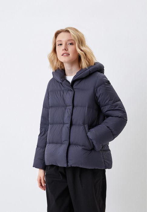 Продаю куртку юникло